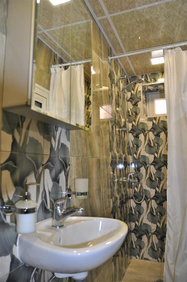 Ema Artistic House Hotel Pleven ภายนอก รูปภาพ