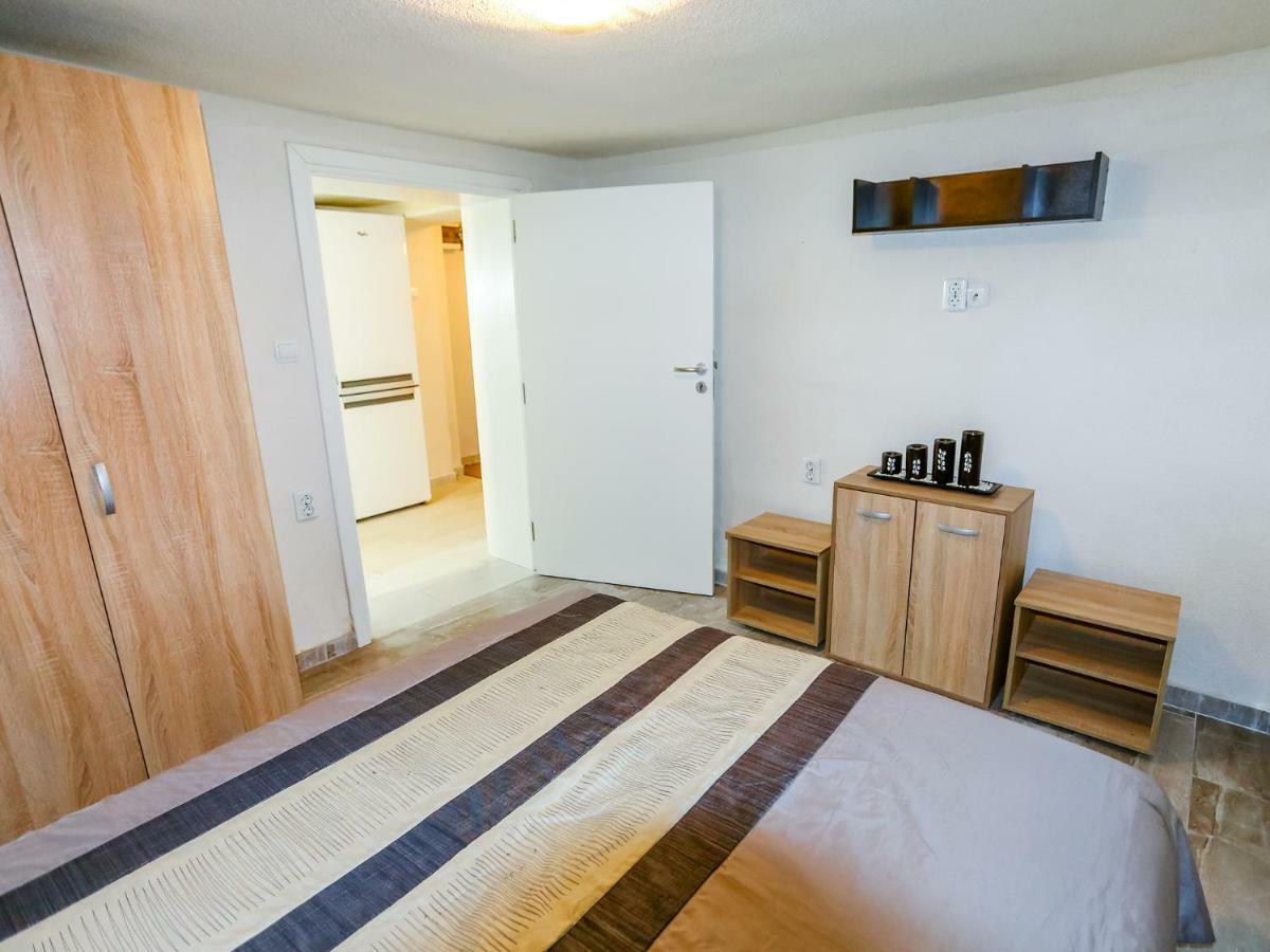 Ema Artistic House Hotel Pleven ภายนอก รูปภาพ